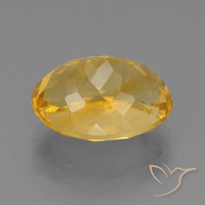 Citrine Doré foncé naturelle ovale, 6.44 ct, VVS-VS