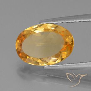 Citrine Or orange foncé naturelle ovale, 2.70 ct, VVS