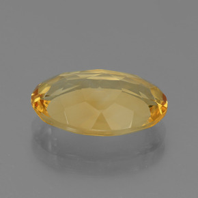 Citrine doré naturelle coupe ovale, 4,40 ct, VVS