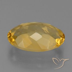 Citrine Doré moyen-foncé naturelle ovale, 5.95 ct, VVS