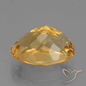 Citrine Doré moyen-foncé naturelle ovale, 3.87 ct, VVS
