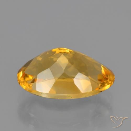 Citrine Doré moyen-foncé naturelle ovale, 3.76 ct, VS