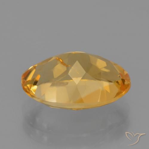 Citrine Doré-orange foncé naturelle ovale, 3.75 ct, VS