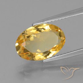 Citrine Doré moyen-léger naturelle ovale, 3.17 ct, VVS