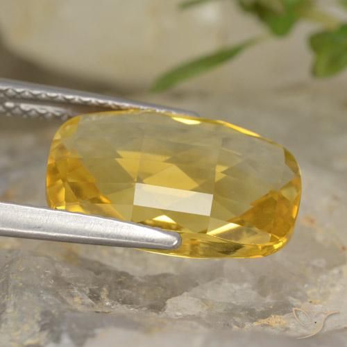 Citrine jaune naturelle coupe coussin, 3,64 ct, VVS