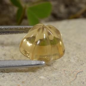 Citrine Doré léger naturelle Taille Fleur, 2.23 ct, Transparent