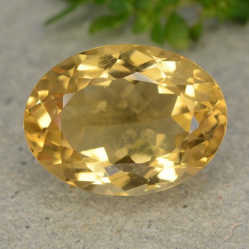 Citrine Doré moyen naturelle ovale, 6.19 ct, VVS