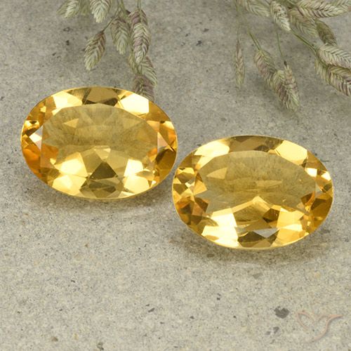 Shop natural 9.49ct Doré moyen-léger Citrine gems, ovale, from Brésil at GemSelect. In stock, global shipping!