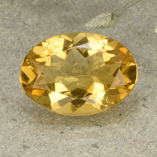 Citrine Orange Doré naturelle ovale, 4.45 ct, VVS-VS