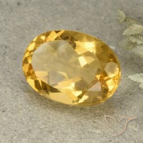 Citrine Doré moyen-léger naturelle ovale, 5.60 ct, VVS-VS