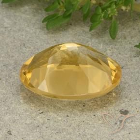 Citrine Doré moyen-léger naturelle ovale, 5.33 ct, VVS-VS