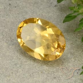 Citrine Doré moyen-léger naturelle ovale, 4.76 ct, VVS-VS