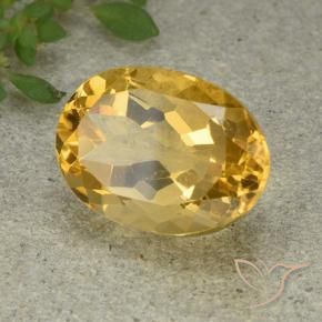 Citrine Doré moyen-léger naturelle ovale, 6.40 ct, VVS