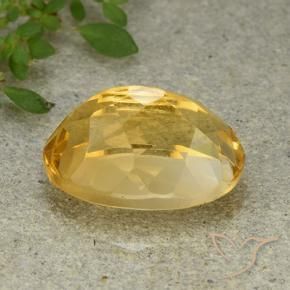 Citrine Doré moyen-léger naturelle ovale, 6.40 ct, VVS