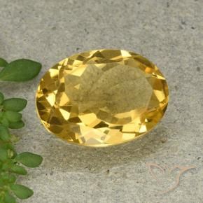 Citrine Doré moyen-léger naturelle ovale, 5.06 ct, VVS-VS