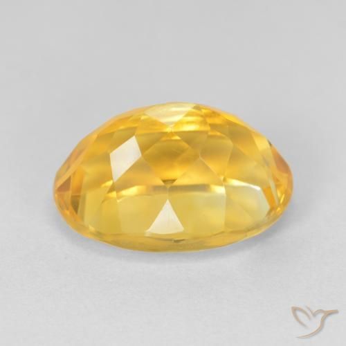 Citrine Or moyen naturelle ovale, 6.84 ct, VVS-VS