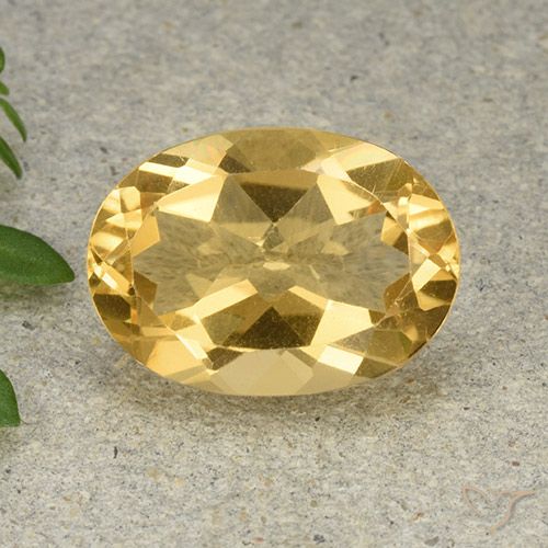 Citrine Doré léger naturelle ovale, 5.52 ct, VVS-VS