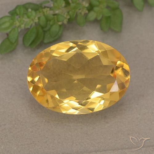 Citrine Doré foncé naturelle ovale, 4.89 ct, VVS-VS