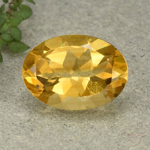 Citrine Orange Doré naturelle ovale, 5.20 ct, VVS-VS