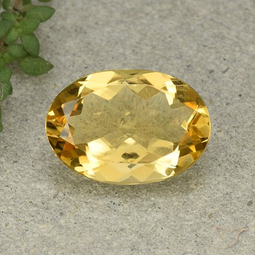 Citrine Doré moyen-léger naturelle ovale, 4.52 ct, VVS-VS