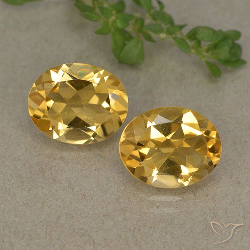 4.59ctw Naturel Doré moyen-léger Citrine, ovale, VVS-VS