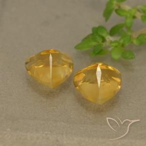 Shop natural 1.46ct Doré foncé Citrine gems, Trillion, from Brésil at GemSelect. In stock, global shipping!