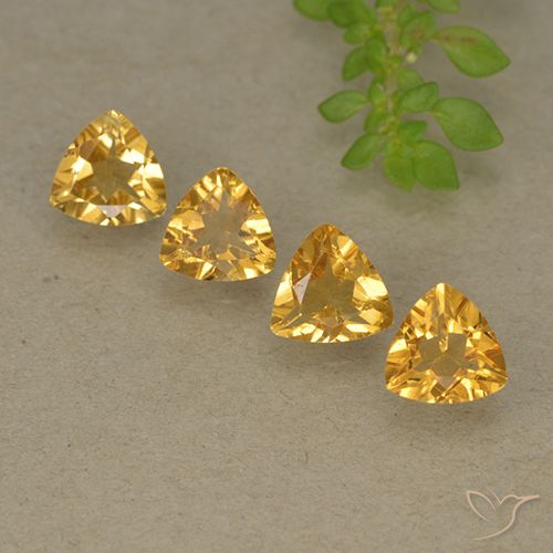 Shop natural 2.52ct Orange Doré Citrine gems, Trillion, from Brésil at GemSelect. In stock, global shipping!