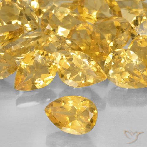 Citrine Doré moyen naturelle En forme de poire, 0.66 ct, VVS-VS