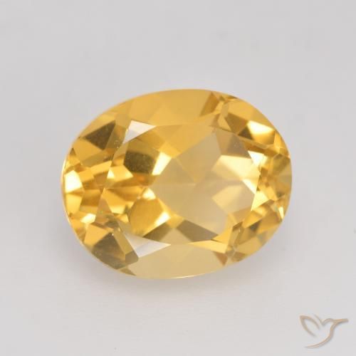 Citrine Or moyen naturelle ovale, 3.84 ct, VVS-VS