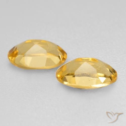 Shop natural 0.80ct Doré moyen-léger Citrine gems, ovale, from Brésil at GemSelect. In stock, global shipping!