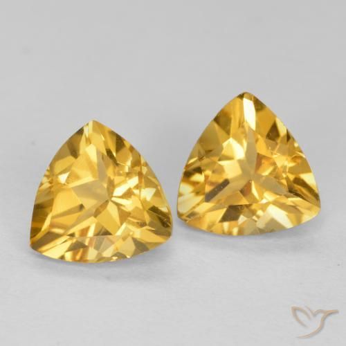 Shop natural 1.37ct Orange Doré Citrine gems, Trillion, from Brésil at GemSelect. In stock, global shipping!
