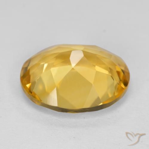 Citrine Doré moyen naturelle ovale, 4.25 ct, VVS-VS