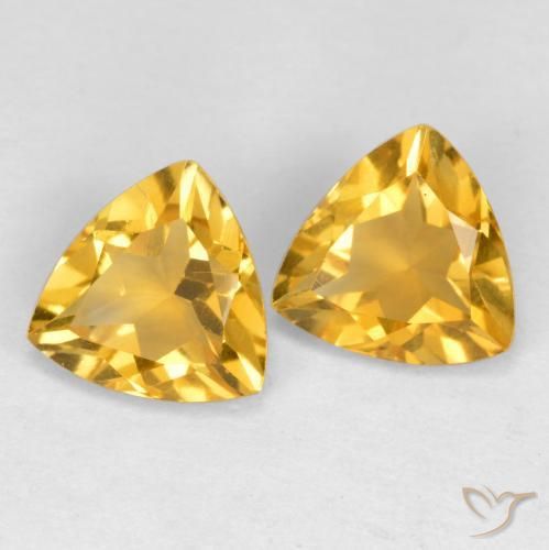 Shop natural 1.91ct Doré moyen-foncé Citrine gems, Trillion, from Brésil at GemSelect. In stock, global shipping!