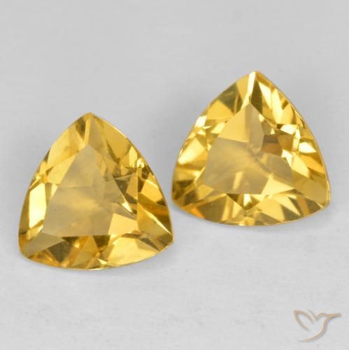 Shop natural 2.01ct Doré moyen Citrine gems, Trillion, from Brésil at GemSelect. In stock, global shipping!