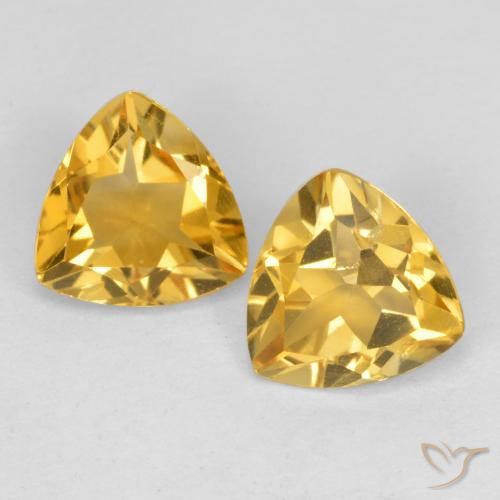 Shop natural 1.99ct Orange Doré Citrine gems, Trillion, from Brésil at GemSelect. In stock, global shipping!