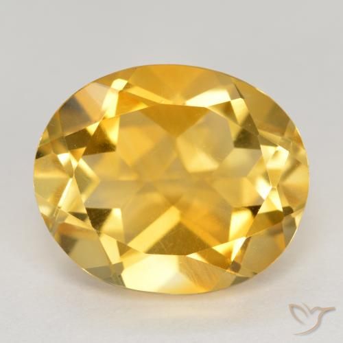 Citrine Doré moyen naturelle ovale, 4.73 ct, VVS-VS