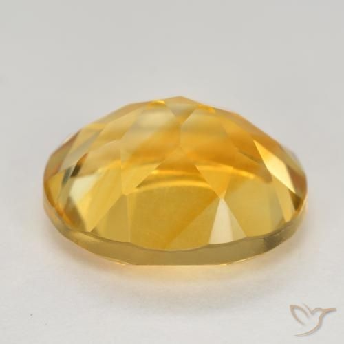 Citrine Doré moyen naturelle ovale, 4.73 ct, VVS-VS