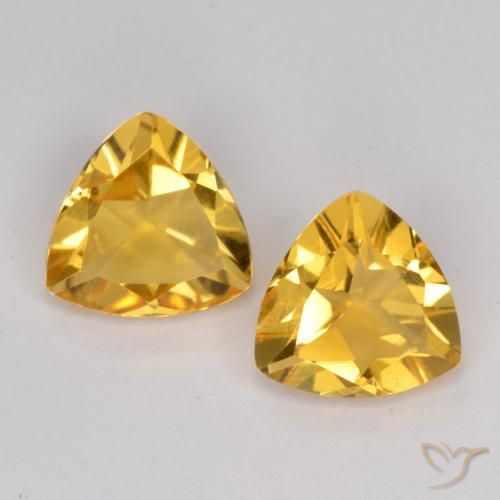 Shop natural 1.87ct Or moyen Citrine gems, Trillion, from Brésil at GemSelect. In stock, global shipping!