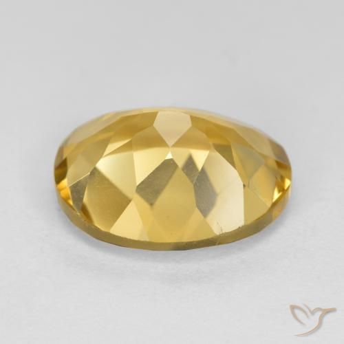 Citrine Doré moyen naturelle ovale, 4.28 ct, VS