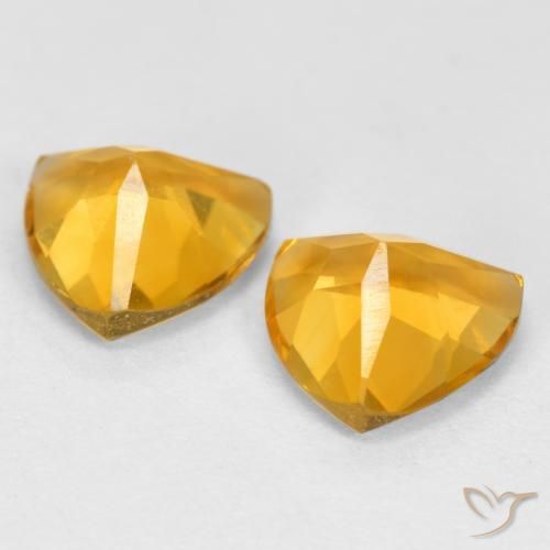 Shop natural 2.03ct Doré foncé Citrine gems, Trillion, from Brésil at GemSelect. In stock, global shipping!