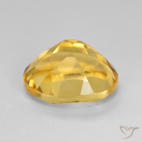 Citrine Doré moyen naturelle ovale, 3.81 ct, VVS