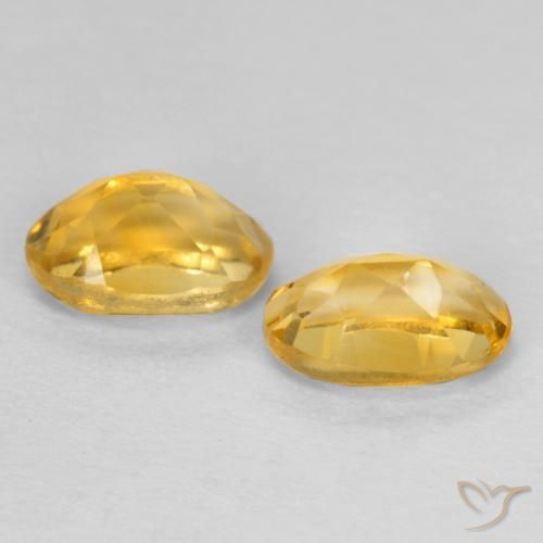 Shop natural 0.90ct Doré moyen-foncé Citrine gems, ovale, from Brésil at GemSelect. In stock, global shipping!