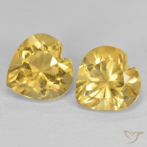 Shop natural 1.53ct Doré Citrine gems, Cœur, from Brésil at GemSelect. In stock, global shipping!