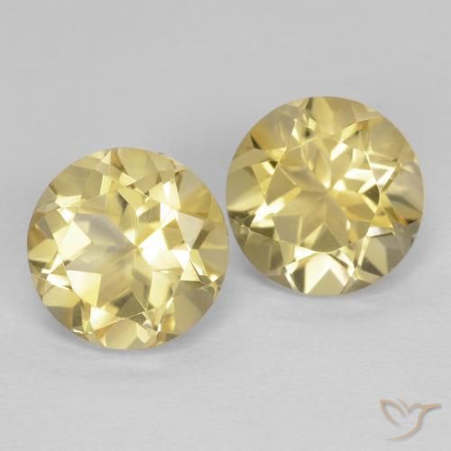 Shop natural 2.54ct Jaune doré léger Citrine gems, Tour, from Brésil at GemSelect. In stock, global shipping!