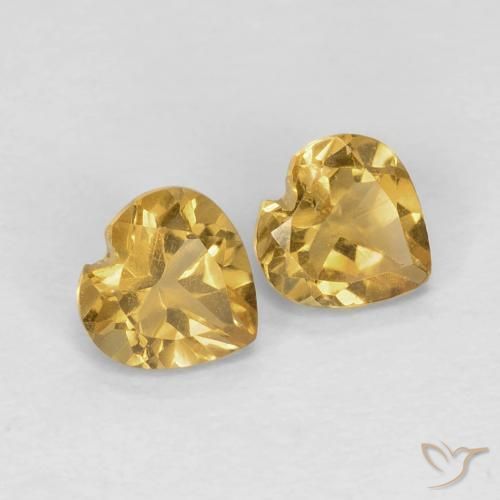 Shop natural 0.82ct Doré léger Citrine gems, Cœur, from Brésil at GemSelect. In stock, global shipping!