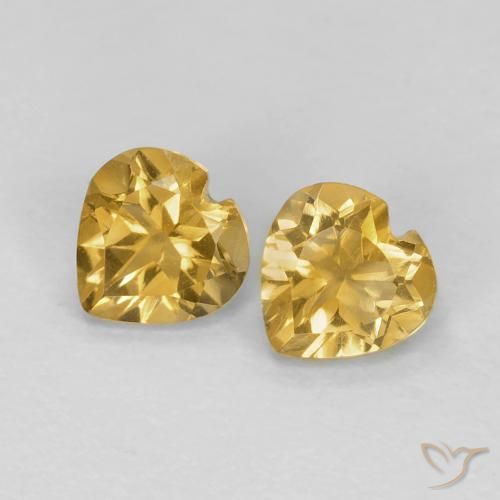 Shop natural 0.79ct Doré léger Citrine gems, Cœur, from Brésil at GemSelect. In stock, global shipping!