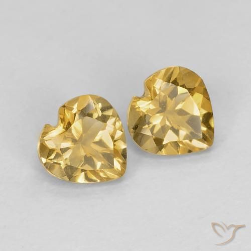 Shop natural 0.79ct Doré léger Citrine gems, Cœur, from Brésil at GemSelect. In stock, global shipping!
