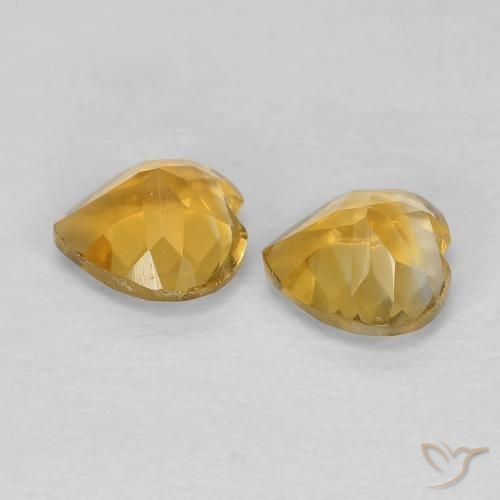 Shop natural 0.88ct Doré moyen Citrine gems, Cœur, from Brésil at GemSelect. In stock, global shipping!