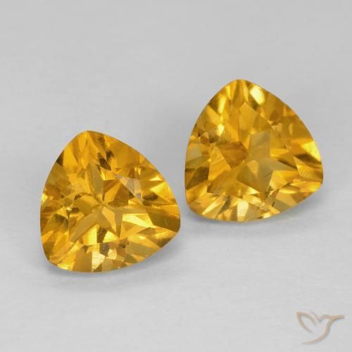 Shop natural 1.69ct Orange doré profond Citrine gems, Trillion, from Brésil at GemSelect. In stock, global shipping!