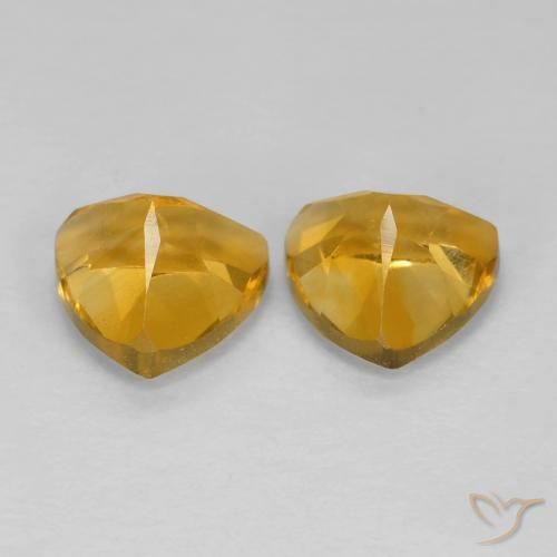 Shop natural 1.69ct Orange doré profond Citrine gems, Trillion, from Brésil at GemSelect. In stock, global shipping!